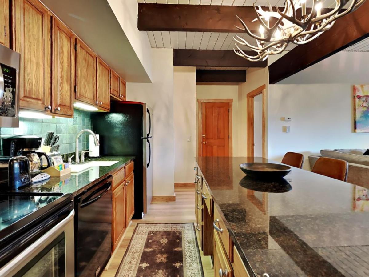 Timberline Condominiums 1 Bedroom C2C - image 2
