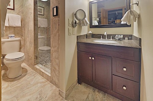 Timberline Condominiums 2 Bedroom Unit C2E - image 13