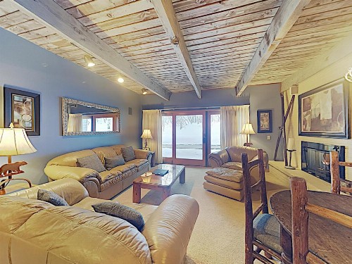 Timberline Condominiums 2 Bedroom Unit C2E - image 7