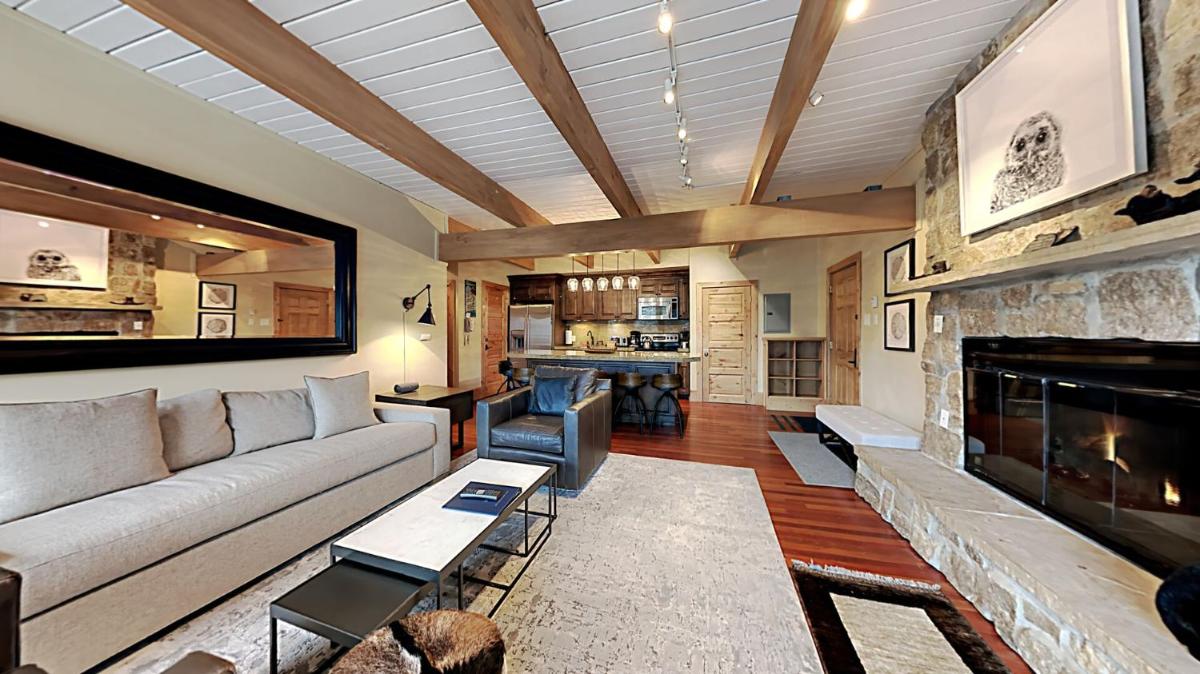 Timberline Condominiums 2 Bedroom Unit D2D - main image
