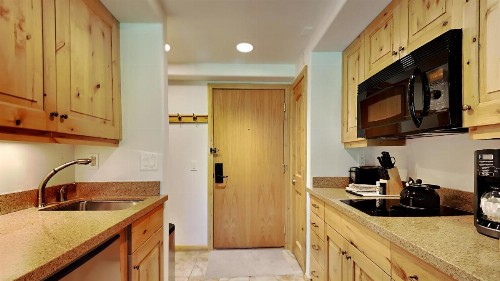 Timberline Condominium Studio Unit 116 - image 14