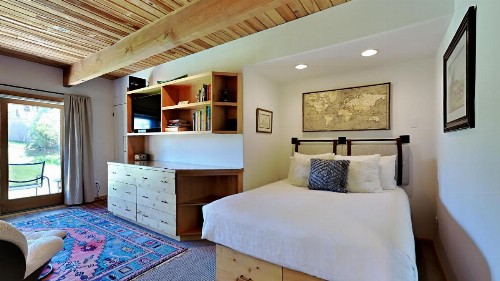 Timberline Condominium Studio Unit 116 - image 8