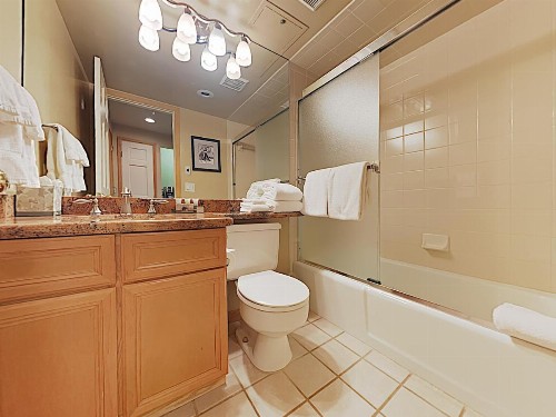 Timberline Condominium Studio Unit 117 - image 8