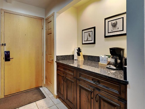 Timberline Condominium Studio Unit 118 - image 21