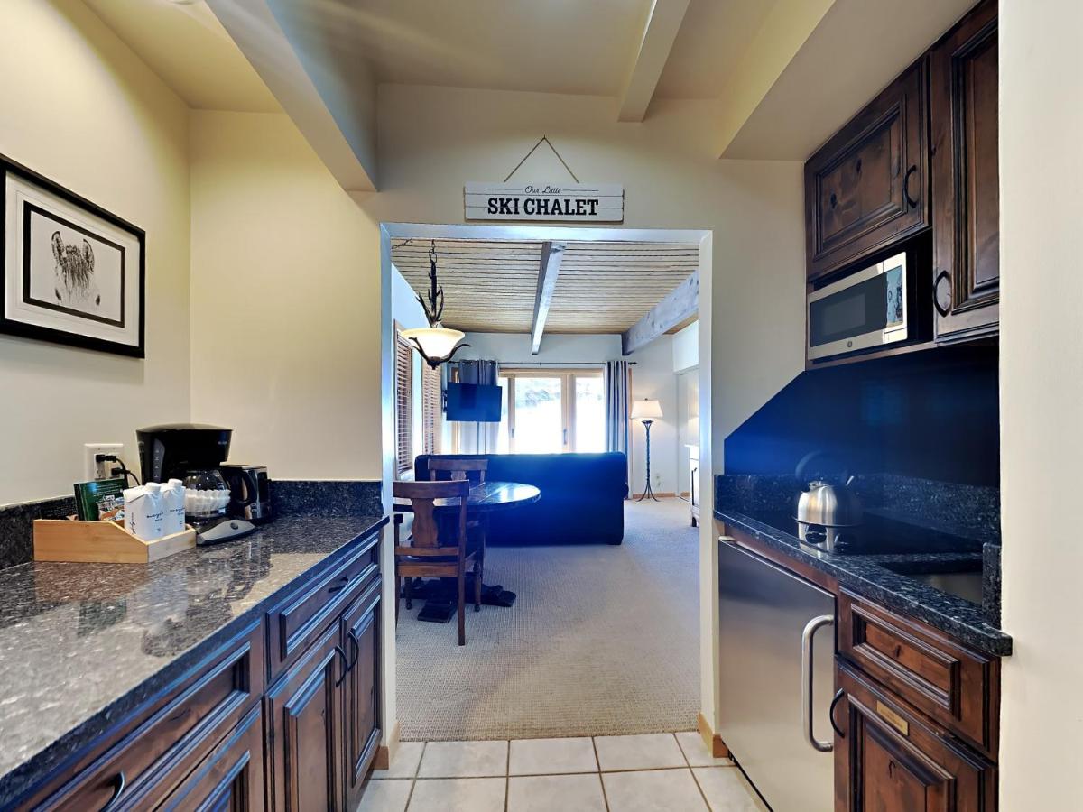 Timberline Condominium Studio Unit 118 - image 3