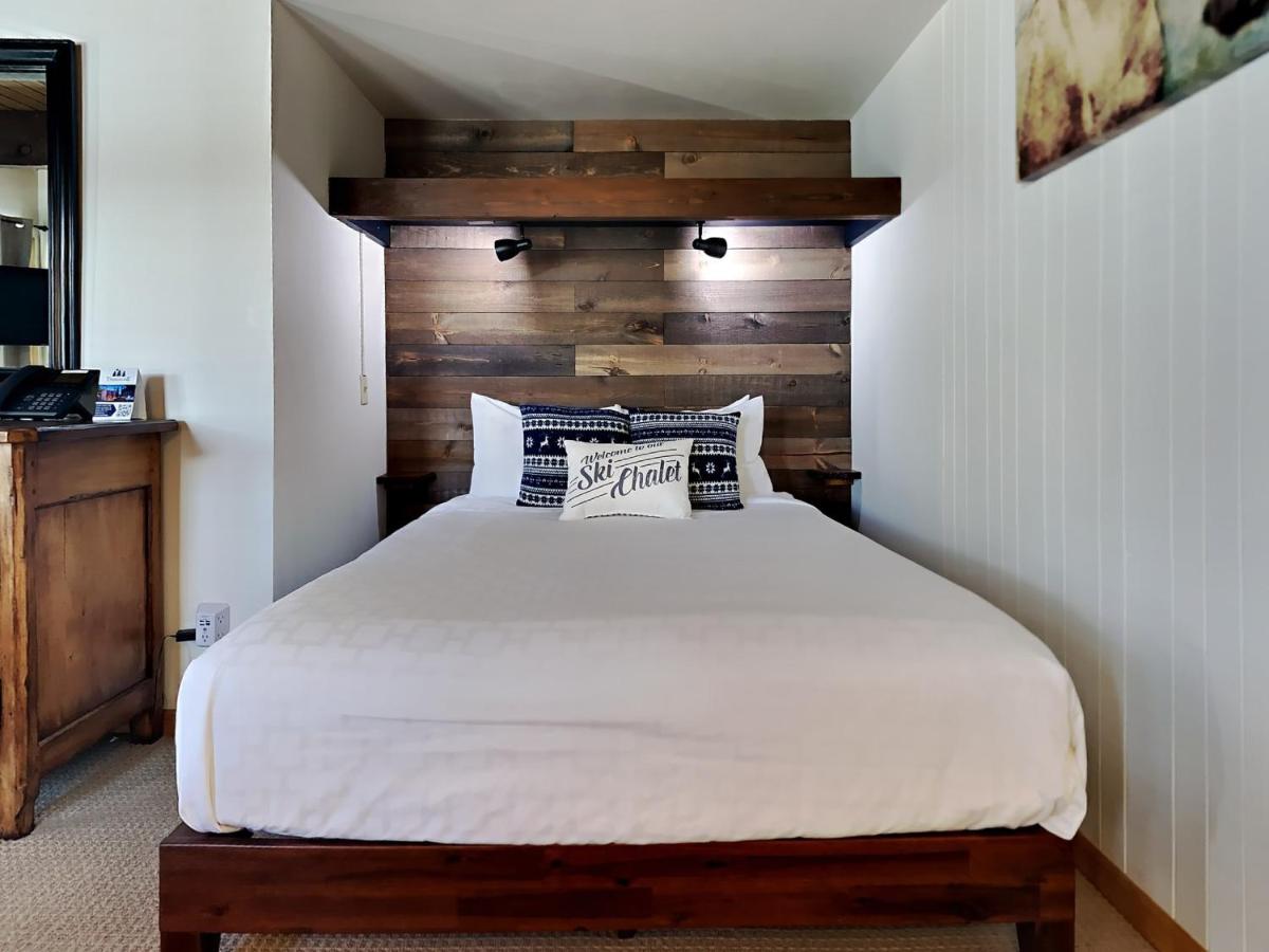 Timberline Condominium Studio Unit 118 - image 6