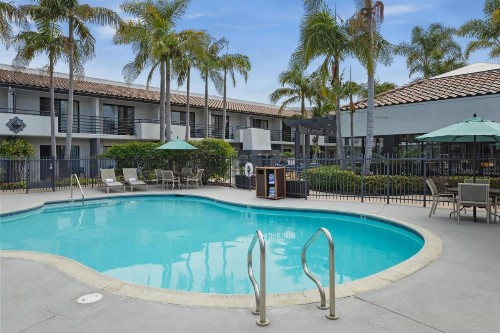 Courtyard by Marriott San Diego Del Mar/Solana Beach - image 27