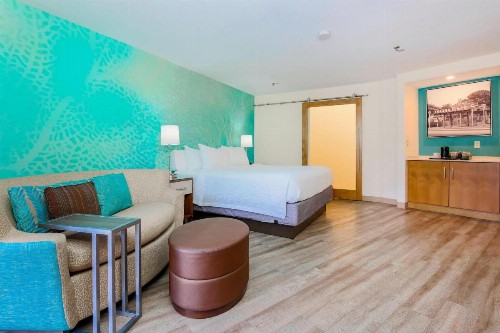 Courtyard by Marriott San Diego Del Mar/Solana Beach - image 36