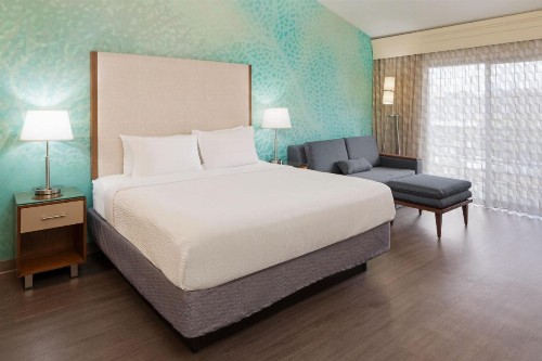 Courtyard by Marriott San Diego Del Mar/Solana Beach - image 39
