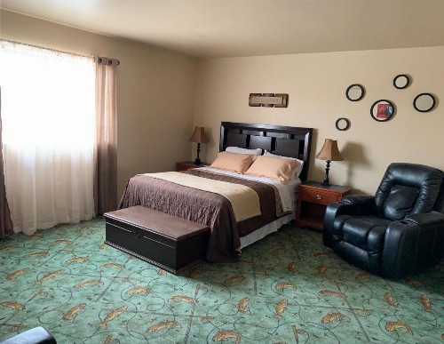Alaska Angler's Inn - image 33