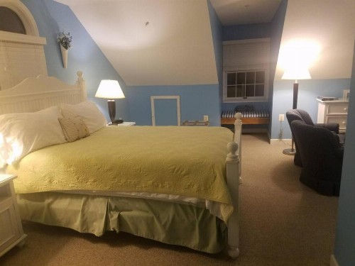 Blue Heron Inn - A Bed and Breakfast LLC - image 9