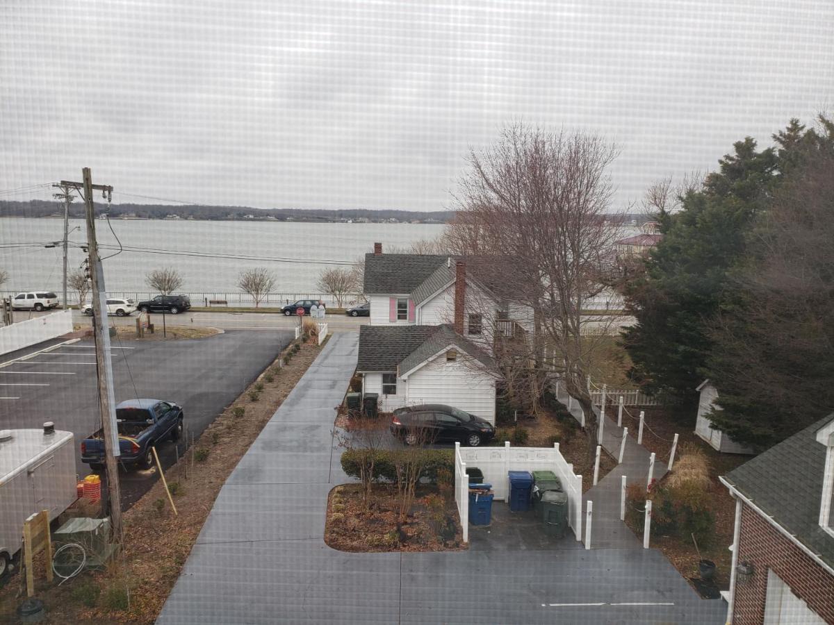 Blue Heron Inn - A Bed and Breakfast LLC - image 2