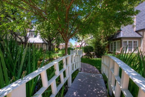 Wine Valley Inn - image 25