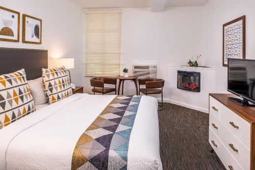 Wine Valley Inn - image 46
