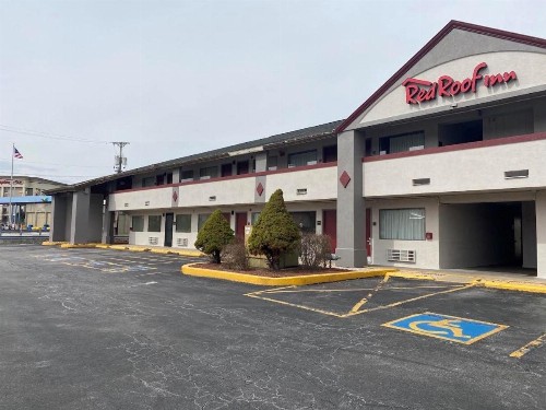 Days Inn by Wyndham Somerset - image 19