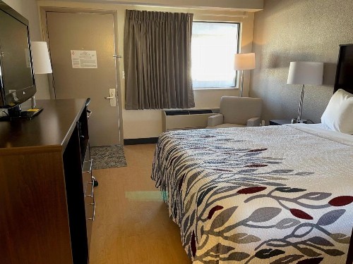 Days Inn by Wyndham Somerset - image 20