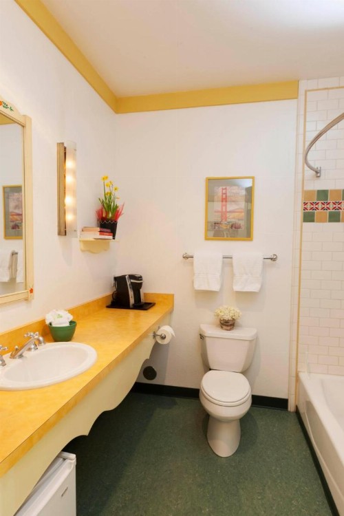 Sonoma Creek Inn - image 38