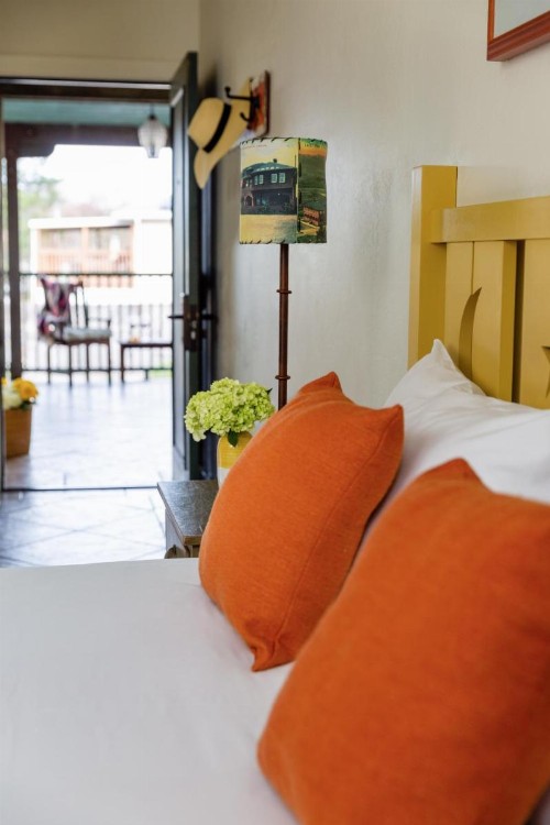 Sonoma Creek Inn - image 6