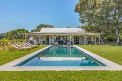 21007 Broadway Home