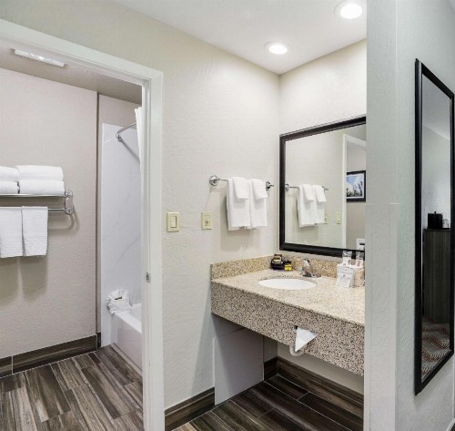 Best Western Plus Sonora Oaks Hotel and Conference Center - image 15