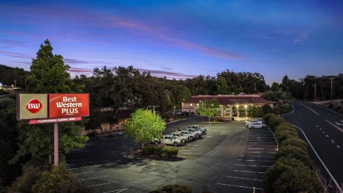 Best Western Plus Sonora Oaks Hotel and Conference Center - image 3