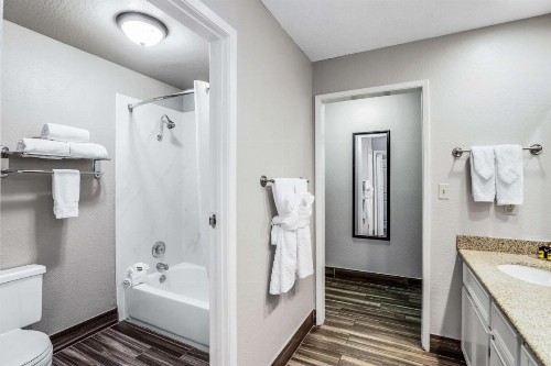Best Western Plus Sonora Oaks Hotel and Conference Center - image 49