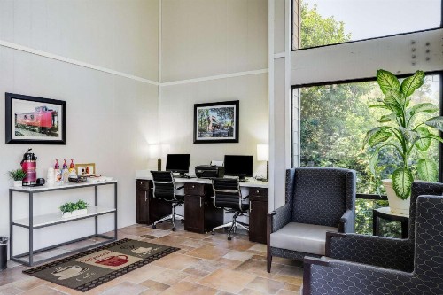 Best Western Plus Sonora Oaks Hotel and Conference Center - image 5