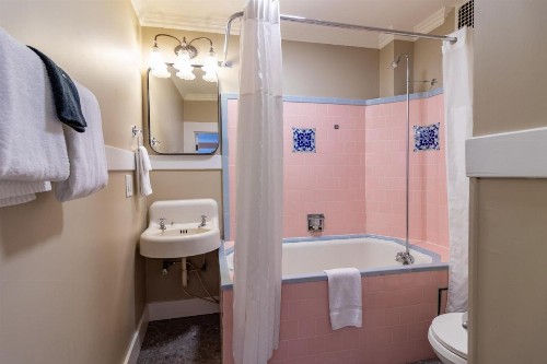 Historic Sonora Inn - image 15