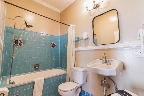 Historic Sonora Inn - image 22