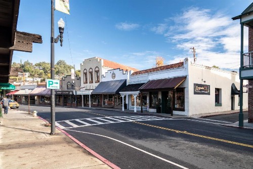 Historic Sonora Inn - image 28