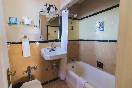 Historic Sonora Inn - image 33