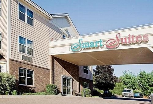 Smart Suites Ascend Hotel Collection - image 32