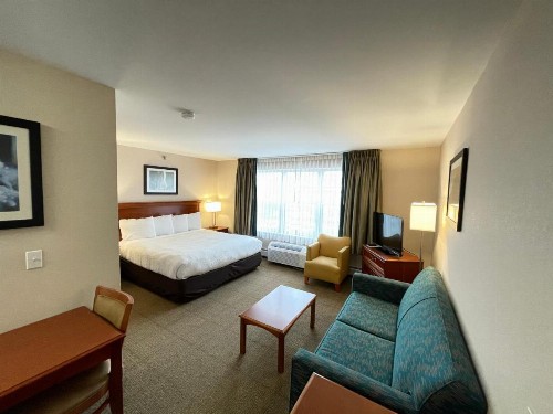 Smart Suites Ascend Hotel Collection - image 40