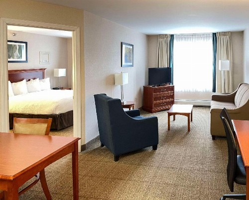 Smart Suites Ascend Hotel Collection - image 44