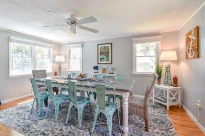 606 GAME ROOM Large backyard with deck 10 min walk to Nantucket Sound