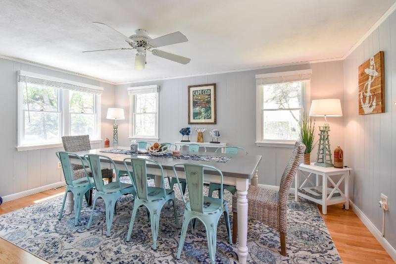 606 GAME ROOM Large backyard with deck 10 min walk to Nantucket Sound - main image