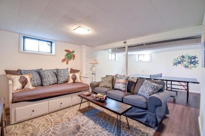 606 GAME ROOM Large backyard with deck 10 min walk to Nantucket Sound - image 2