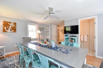 606 GAME ROOM Large backyard with deck 10 min walk to Nantucket Sound - image 6