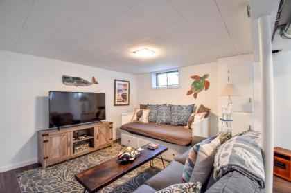 606 GAME ROOM Large backyard with deck 10 min walk to Nantucket Sound - image 7
