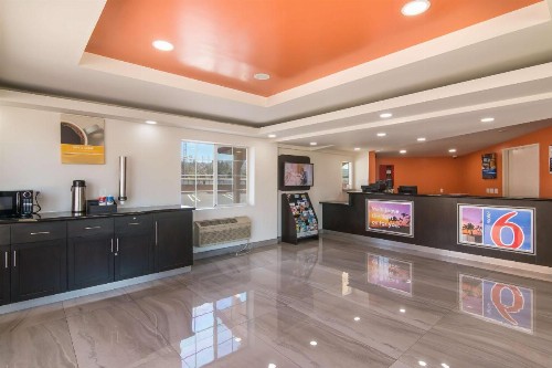 Motel 6-South El Monte CA - Los Angeles - image 12