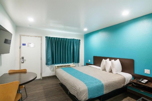 Motel 6-South El Monte CA - Los Angeles - image 31