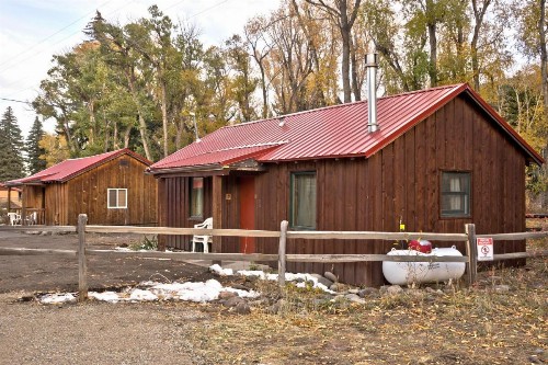Four Seasons Lodge - image 4