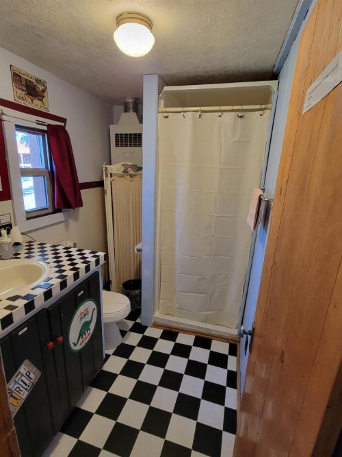 Chinook Cabins & RV Park - image 2