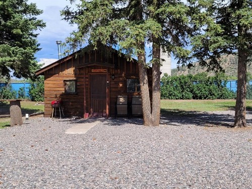 Chinook Cabins & RV Park - image 28