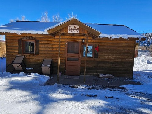 Chinook Cabins & RV Park - image 29