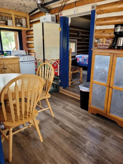 Chinook Cabins & RV Park - image 33