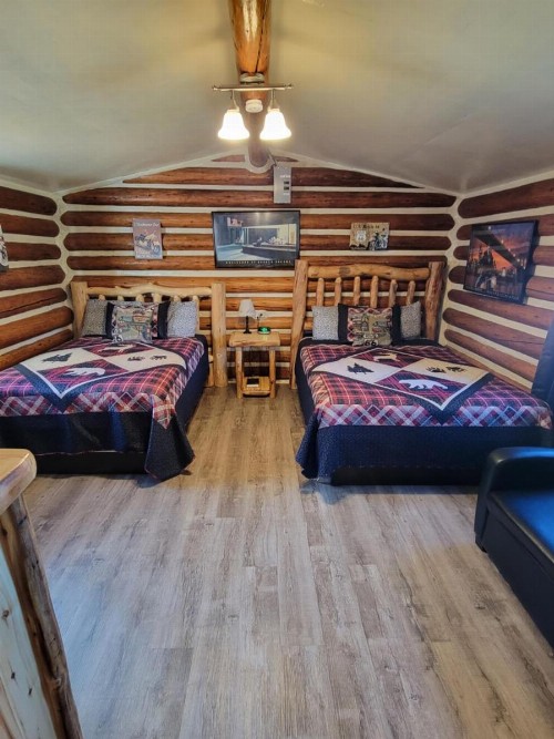 Chinook Cabins & RV Park - image 44