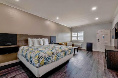 SureStay Hotel by Best Western South Gate - image 20