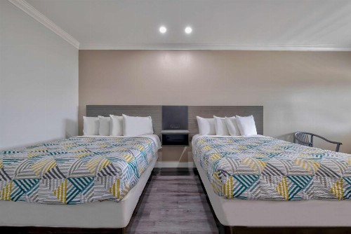 SureStay Hotel by Best Western South Gate - image 22