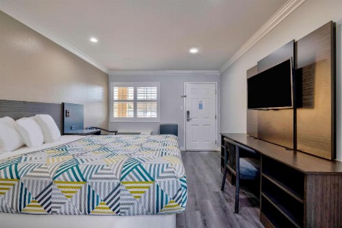 SureStay Hotel by Best Western South Gate - image 31